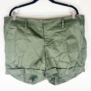 Torrid high rise olive green cargo cuffed shorts